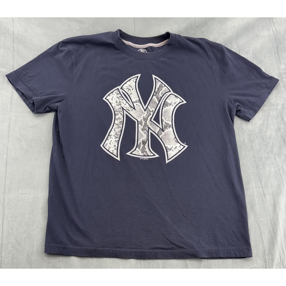 New York Yankees Shirt Mens XL Navy Blue New Era Snake Print Logo MLB Tee 2010s